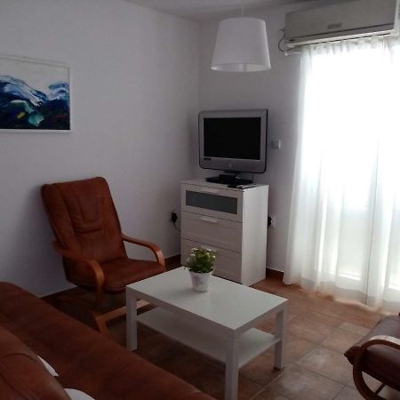 Apartment Pepi ปอฟเลียนา ภายนอก รูปภาพ
